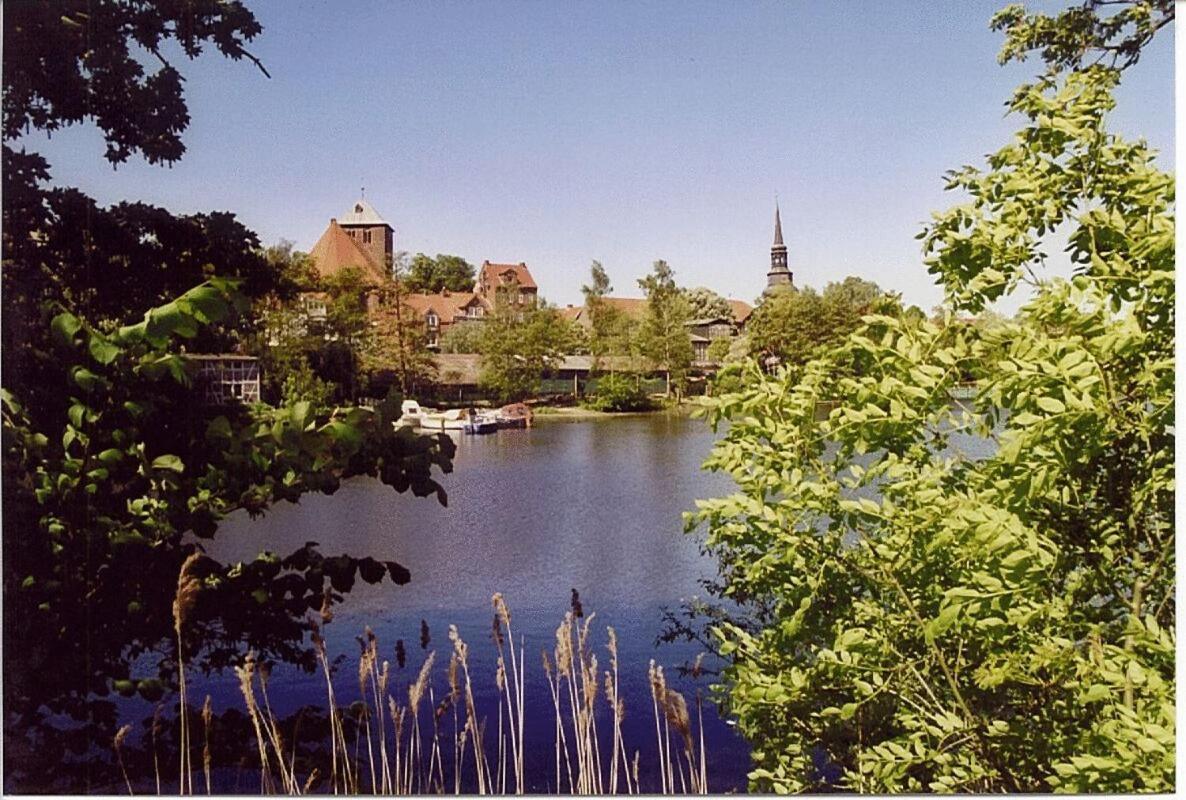 Hotel Am Holzhafen Stade Exteriör bild