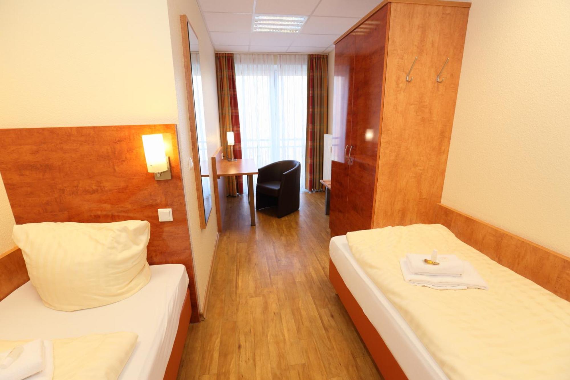 Hotel Am Holzhafen Stade Exteriör bild