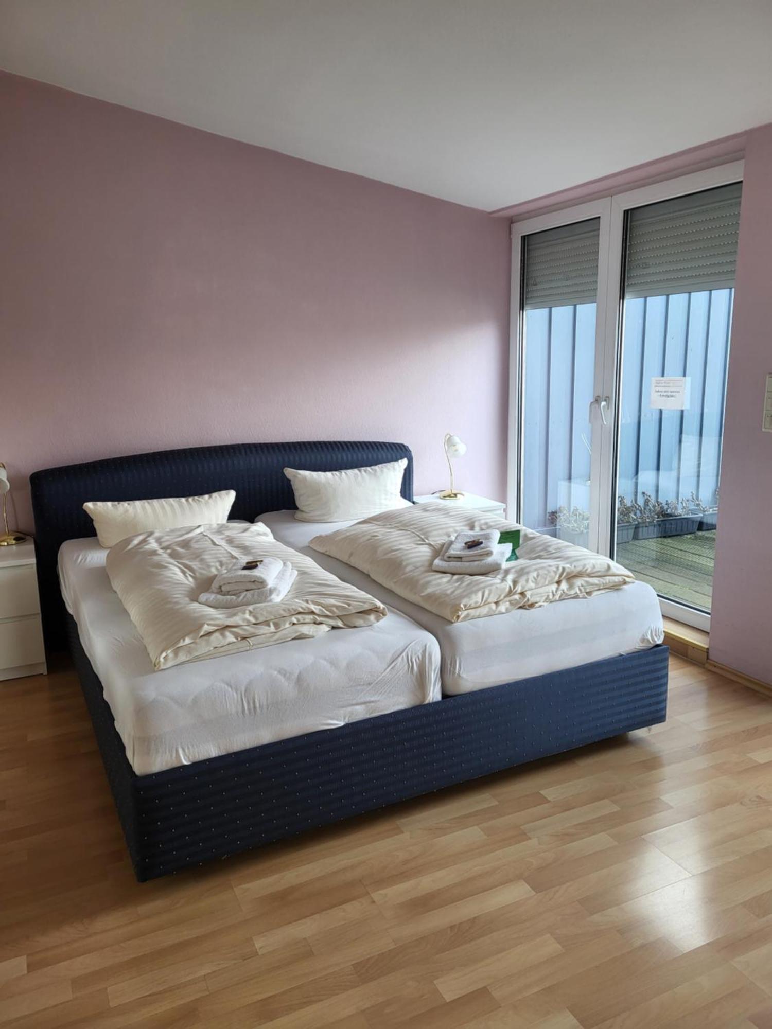 Hotel Am Holzhafen Stade Exteriör bild