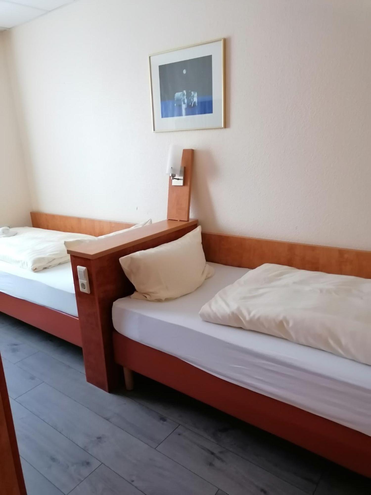 Hotel Am Holzhafen Stade Exteriör bild